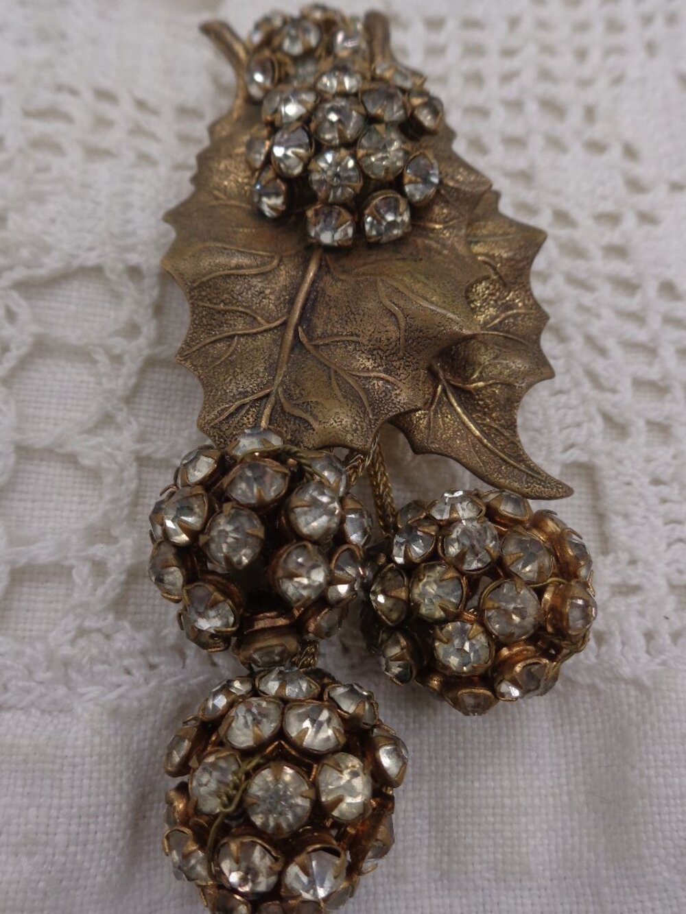 Vintage Verified MIRIAM HASKELL Leaves & Rhinestone Balls Dangle DRESS CLIP